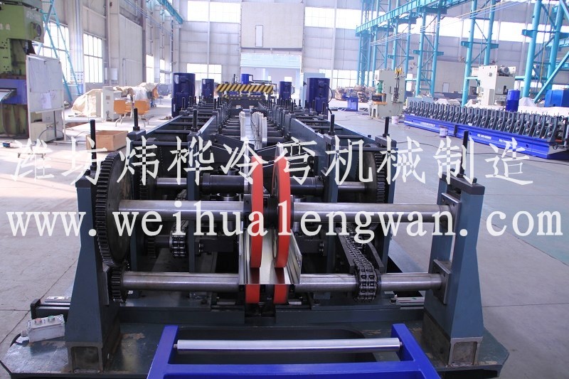 全自動一次成型橋架設(shè)備簡介